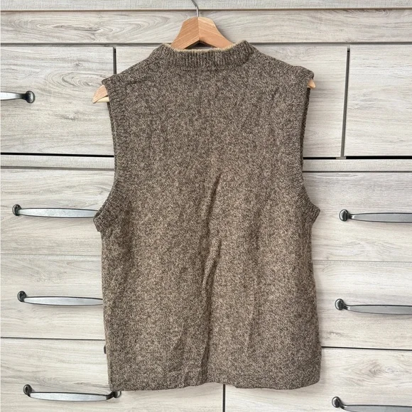 Woolrich 85% Wool Vest Olive Heather Warm and cozy Men’s Size Large - Picture 2 of 6